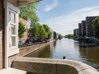 SWEETS - Van Hallbrug - 1