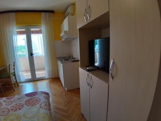 Apartments and Rooms Dobrila - Jelsa (Gelsa) - 2