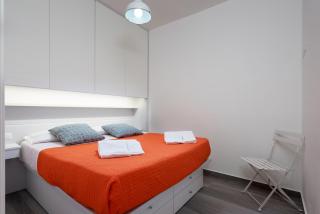 Isule Apartments - 2