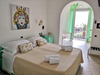 Hotel Ossidiana Stromboli Center - 4