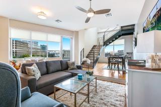 2 Bedroom Elegant condos in Downtown New Orleans - 7