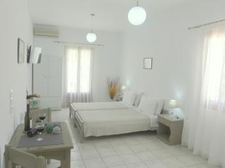Kamakaris Rooms - 6