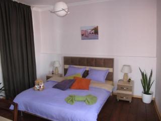 Guesthouse Honeymoon - Sighnaghi - 0