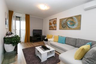 Golden Place - Split - 0