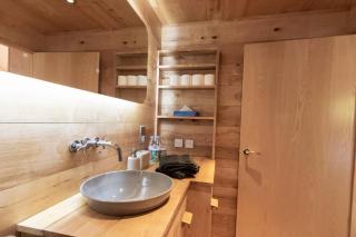 Birdwatcher's Cabin - 1