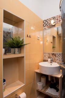 Elena Rooms - 4