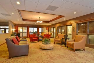 Best Western Plus Steeplegate Inn - Davenport - 7