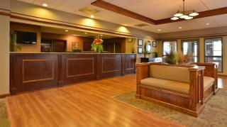 Best Western Plus Steeplegate Inn - Davenport - 6