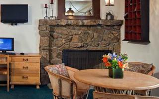 Branding Iron Motel - Chama - 8