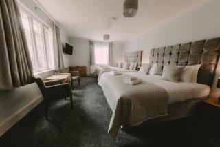 Cartref - Wales - 9
