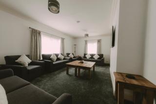 Cartref - Wales - 3