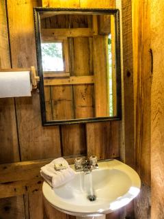 Nolichuckey Bluffs Bed & Breakfast Cabins - 9