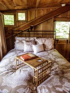 Nolichuckey Bluffs Bed & Breakfast Cabins - 5