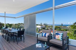Bluey's Beach House - 5 Bedroom - Sunrise Beach - 8