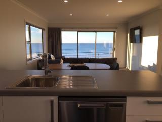 Kaka Point Views Apartment 1 - 5
