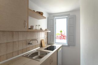 Evgenia Rooms and Apartments - Chora Folegandros - 3