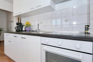 Apartment Ivica - 1