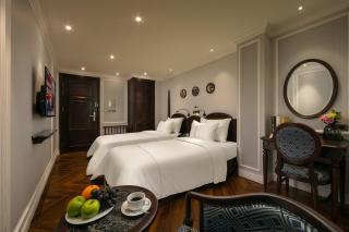 Canary Hotel - 1