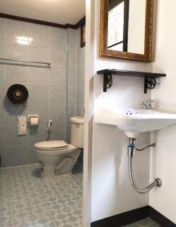 RoongThoeng Place Hotel - Thoeng - 9