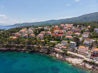 Apartments Jakov - Jelsa (Gelsa) - 8