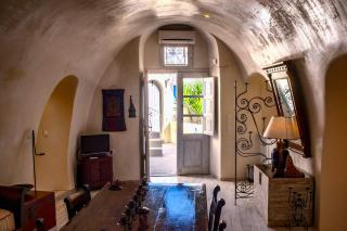 Heliophos Boutique Caves - Oia - 0