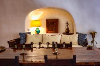 Heliophos Boutique Caves - Oia - 9