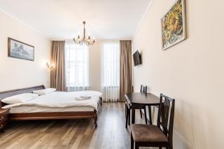 Opera House Apartment 1 - 6