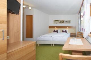 Haus Markus Strolz - Sankt Anton am Arlberg - 3