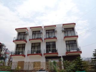 Hotel Tapovan Cottage - 1