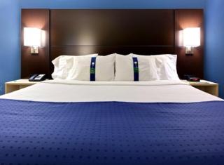 Holiday Inn & Suites Atlanta Airport North by IHG - Atlanta - 2