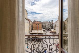 Royal Piazza - Split - 8