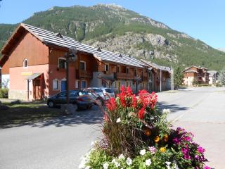 Les Chalets du Jardin Alpin - 8