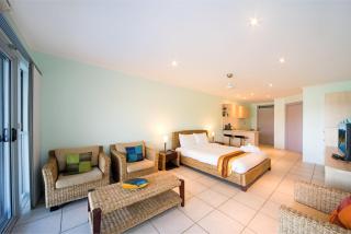 Baybliss Escape #3 - Adults Only - Shute Harbour - 8