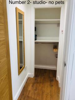 Whiteley’s Cottages studio - 7