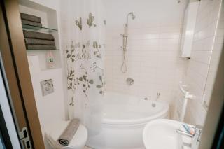 Heart of Old Town - Riverside view - 1