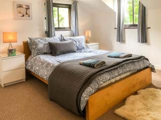 THE OLD RECTORY ROSE COTTAGE in Jacobstow 10 mins to Widemouth bay and Crackington Haven,Nearby Bude,Tintagel,Port Issac,Clovelly,PARKING FOR LARGE AND MULTIPLE VEHICLES - Jacobstow - 5