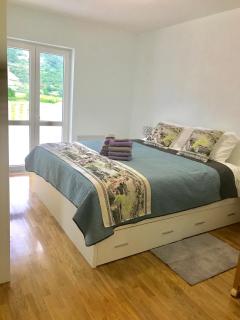 Jelena Room 2 - 0
