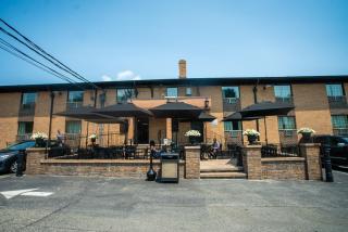 Holland Hotel Free Parking Jersey City - 7