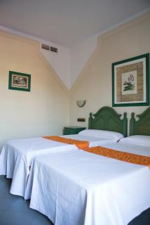 Hotel Mitra Crisálida - Cabra - 9