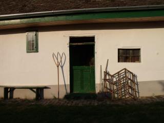 Erdősmecskei sváb vendégházak és Jurtaszállás - 2