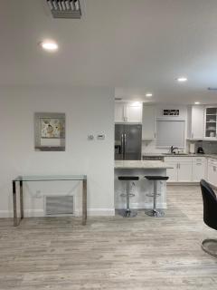 Bradenton Retreat - 9