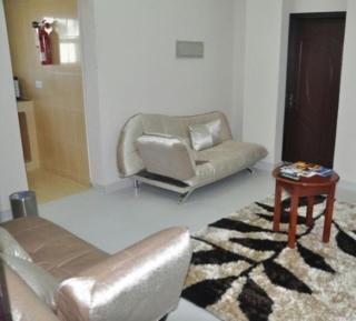 Al Sqlawi Hotel Apartments - 1