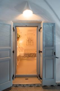 Starlight Luxury Seaside Villa & Suites - Imerovígli - 5
