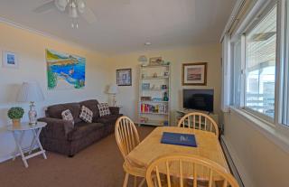 Montauk Oceanside Suites - 7