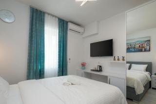 Luxury Studios & Rooms Seven - 7