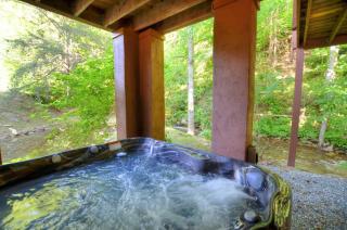 Rippling Waters Lodge Cabin - Whittier - 5