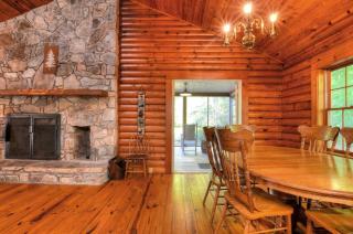 Rippling Waters Lodge Cabin - Whittier - 2