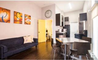Modern Condo Blocks from Quarters - New Orleans - 0