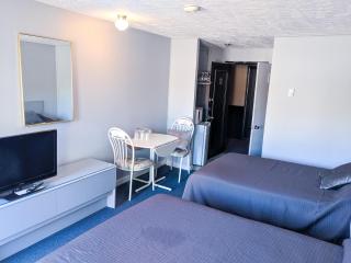 Skyline Motel - 6
