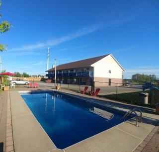 Hotel Motel Granby - 1